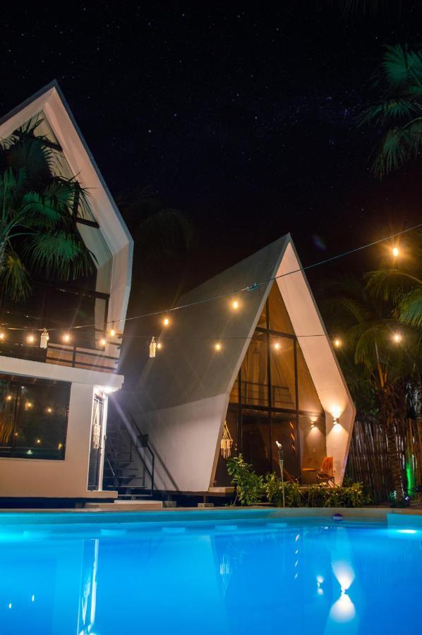 Xtambaa Cabins & Spa Only Adults El Cuyo Luaran gambar