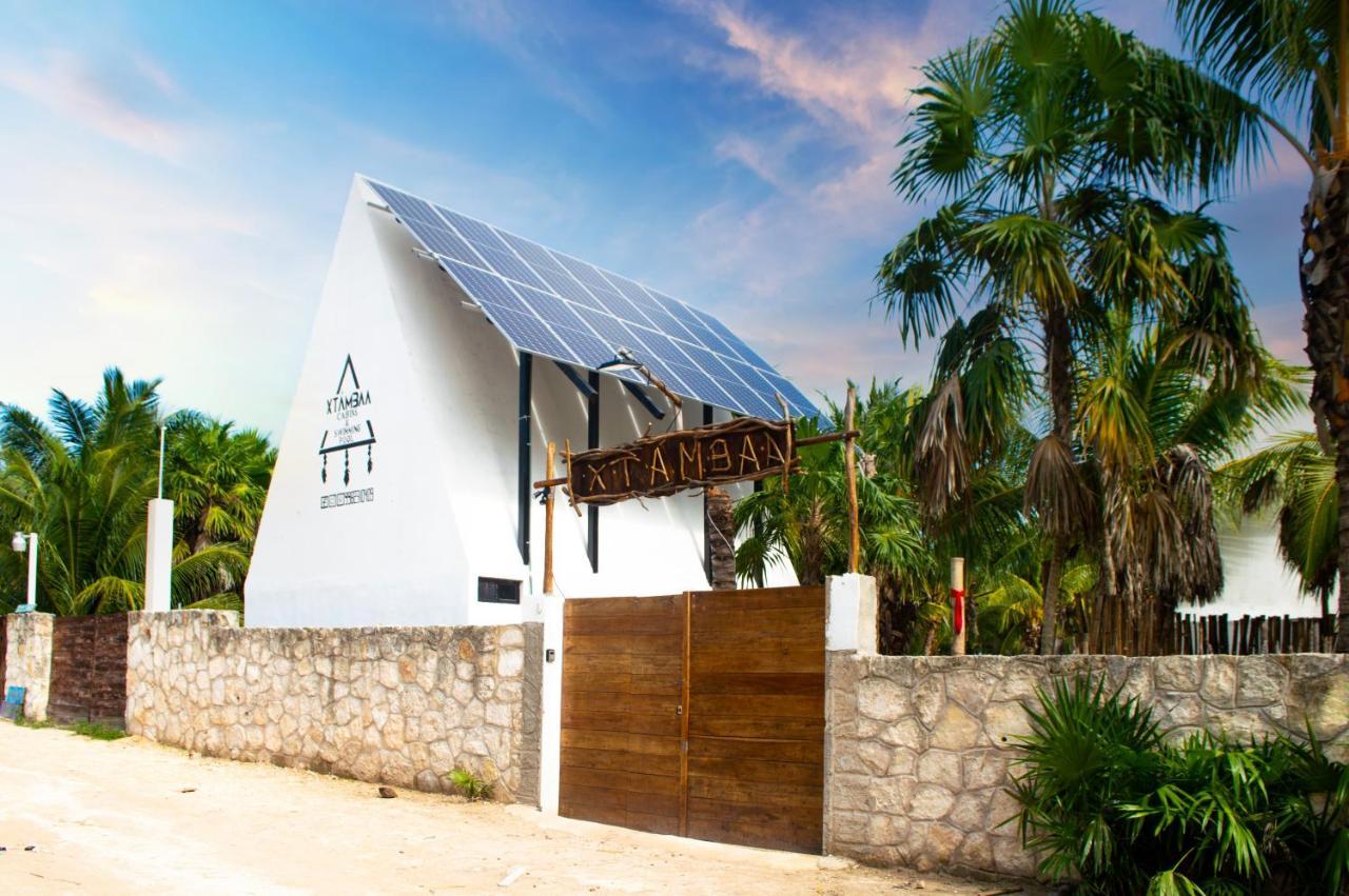 Xtambaa Cabins & Spa Only Adults El Cuyo Luaran gambar