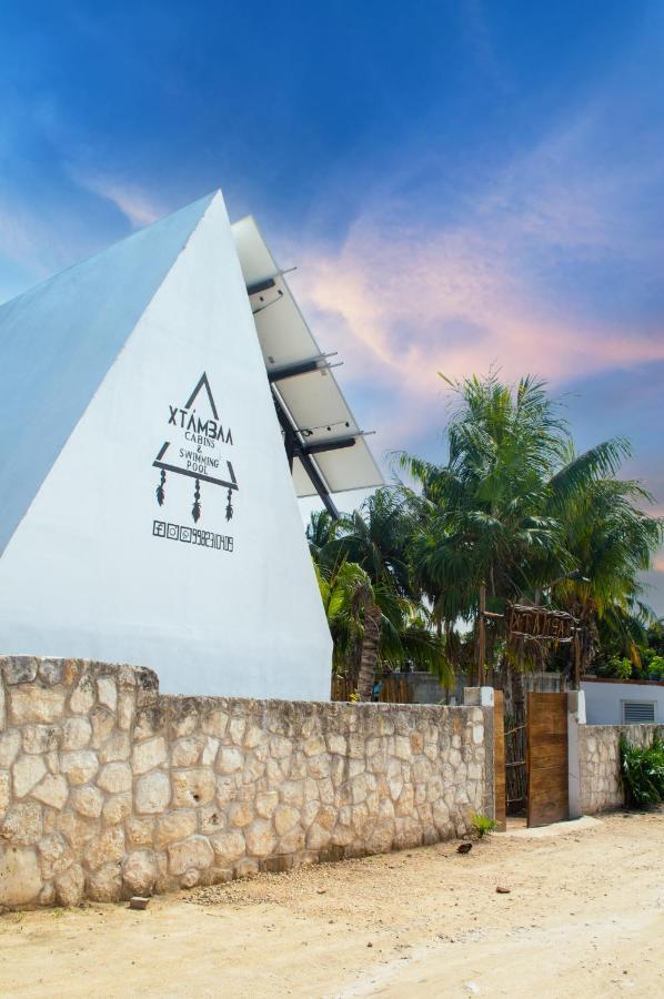 Xtambaa Cabins & Spa Only Adults El Cuyo Luaran gambar