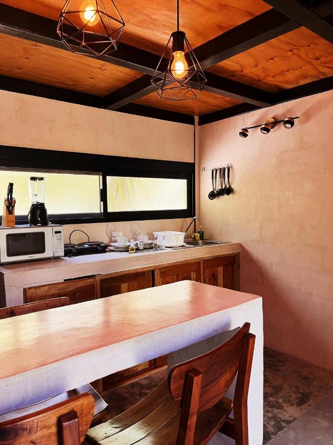 Xtambaa Cabins & Spa Only Adults El Cuyo Luaran gambar
