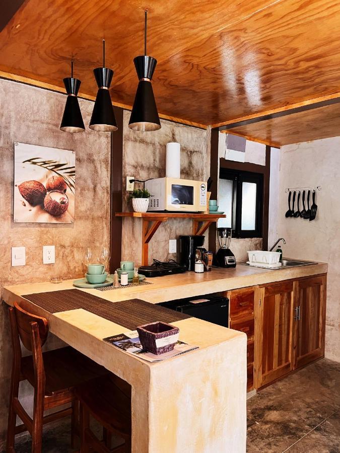 Xtambaa Cabins & Spa Only Adults El Cuyo Luaran gambar