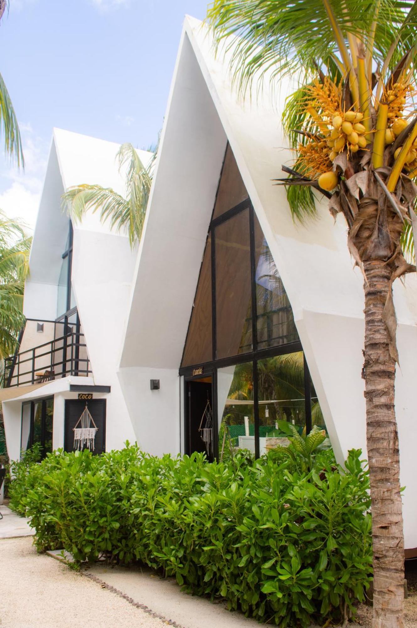 Xtambaa Cabins & Spa Only Adults El Cuyo Luaran gambar