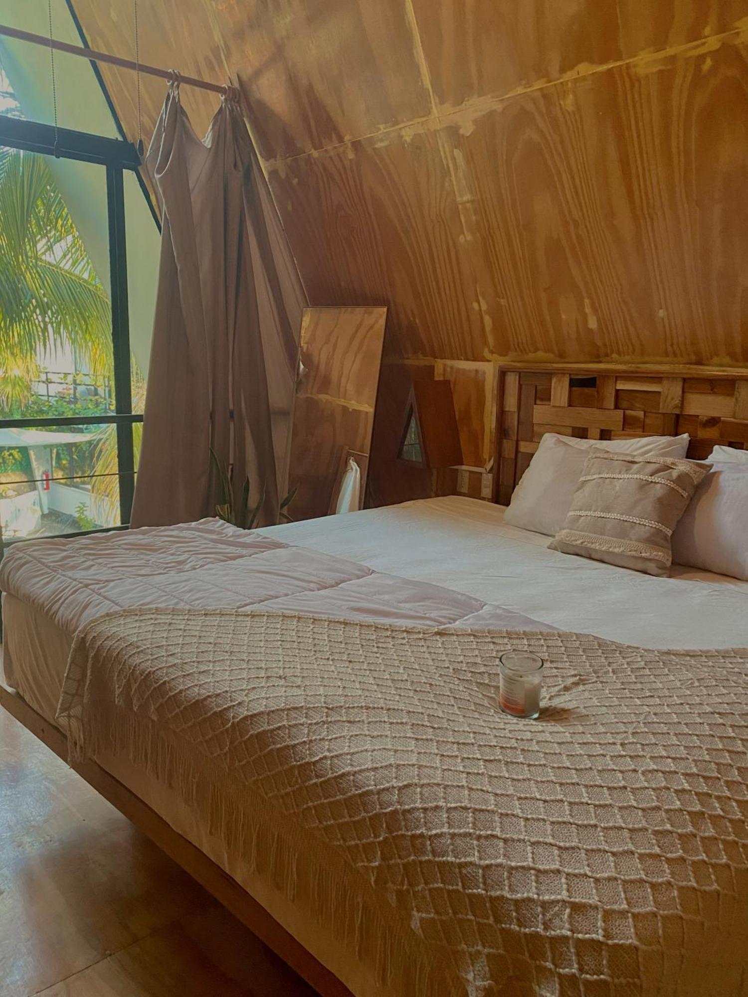 Xtambaa Cabins & Spa Only Adults El Cuyo Luaran gambar