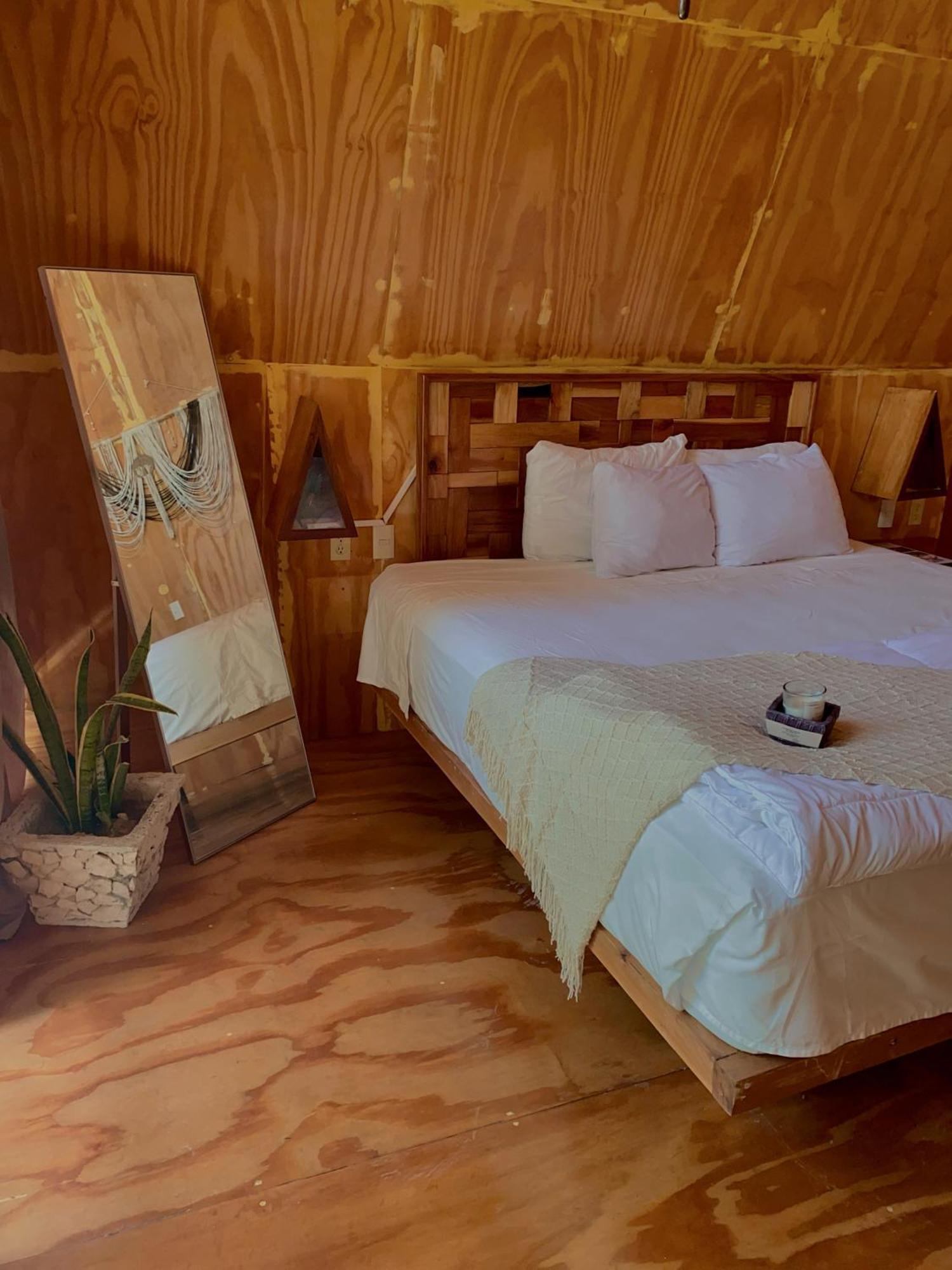 Xtambaa Cabins & Spa Only Adults El Cuyo Luaran gambar